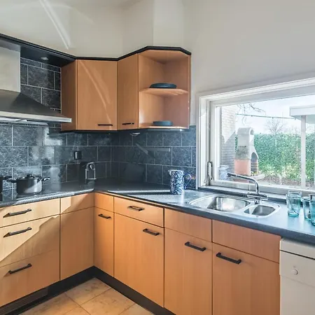 Vakantiewoning 6-Persoons *