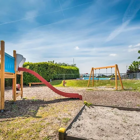 Vakantiewoning 6-Persoons Nederhorst den Berg