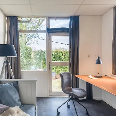 Vakantiewoning 6-Persoons * Nederhorst den Berg