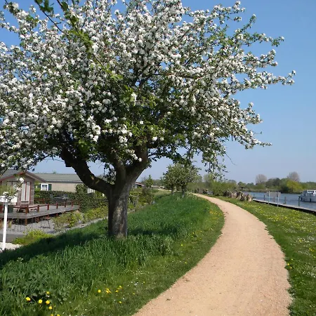 Vakantiewoning 6-Persoons Nederhorst den Berg